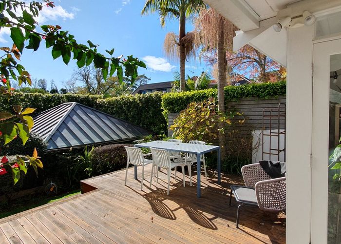  at 2/49 Curran Street, Herne Bay, Auckland