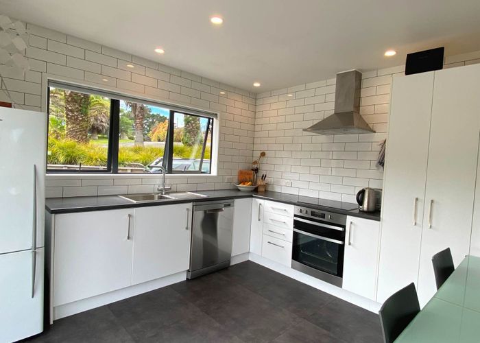  at 190 Paremoremo Road, Lucas Heights, Auckland