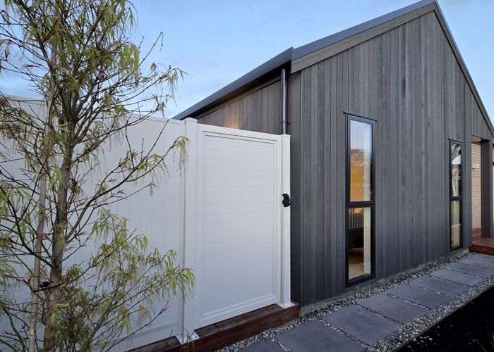  at 2 Riverview Terrace, Fairfield, Hamilton, Waikato