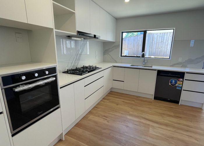  at 6B Cairngorm Place, Highland Park, Manukau City, Auckland