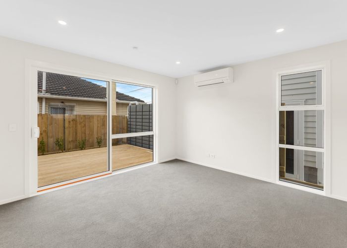  at 82 Main Road, Wainuiomata, Lower Hutt, Wellington
