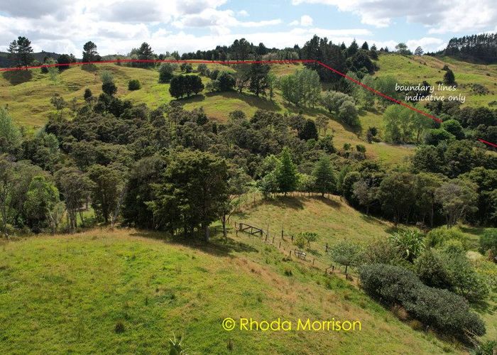  at 318 Franklin Road, Paparoa