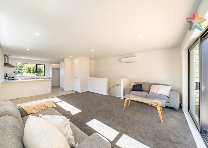  at 11E Barberry Grove, Maungaraki, Lower Hutt