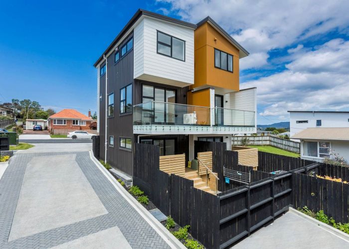  at 11/28 Lavelle Road, Henderson, Waitakere City, Auckland