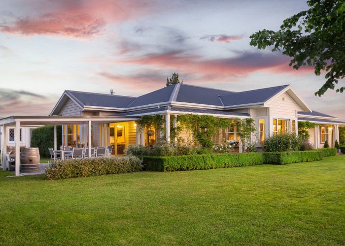  at 15 Wards Line, Morison Bush, Greytown