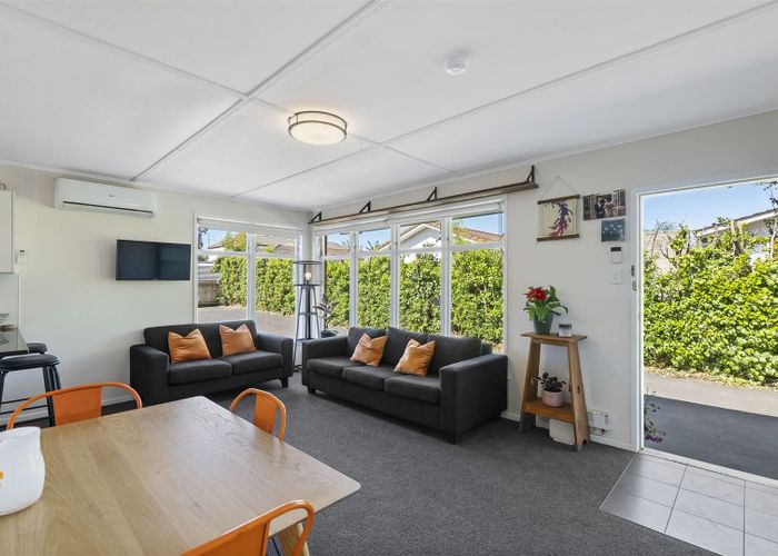  at 9/16 Erson Avenue, Royal Oak, Auckland