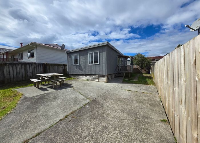  at 2A Caserta Place, Clover Park, Manukau City, Auckland
