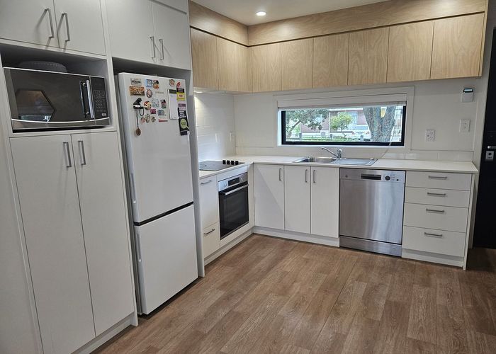  at 2/3 Rimu Road, Mangere Bridge, Auckland