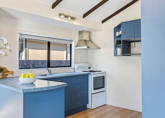  at 2/42 Heywood Terrace, Richmond, Christchurch City, Canterbury