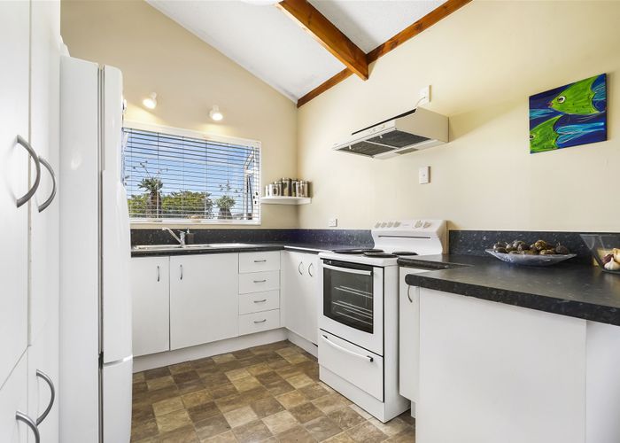  at 39 Endeavour Avenue, Flagstaff, Hamilton