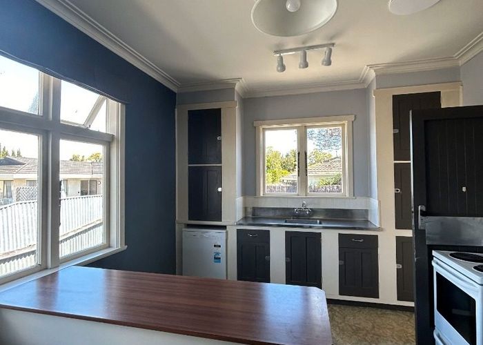  at 36 Wood Street, Takaro, Palmerston North