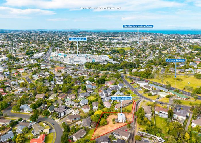  at 380 Glenfield Road, Glenfield, North Shore City, Auckland