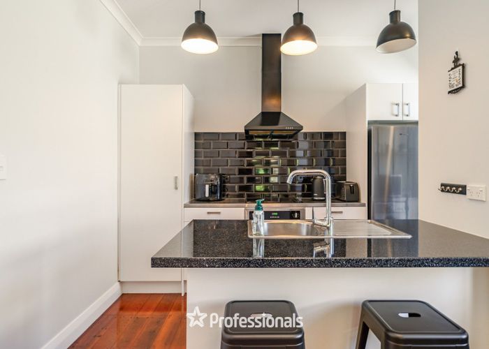 at 17 Beaumont Avenue, Alicetown, Lower Hutt, Wellington
