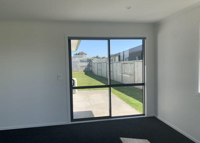  at 84 Puhirake Crescent, Pyes Pa, Tauranga
