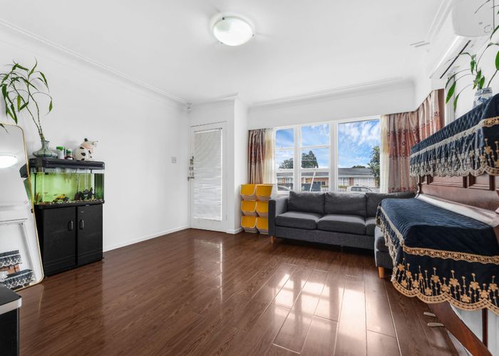 at 1/116 Wallace Road, Papatoetoe, Manukau City, Auckland