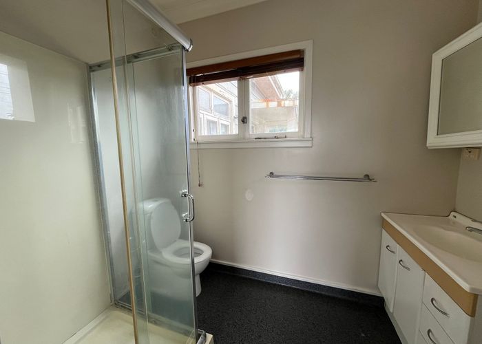  at 2/179 Mount Wellington Highway, Mount Wellington, Auckland City, Auckland