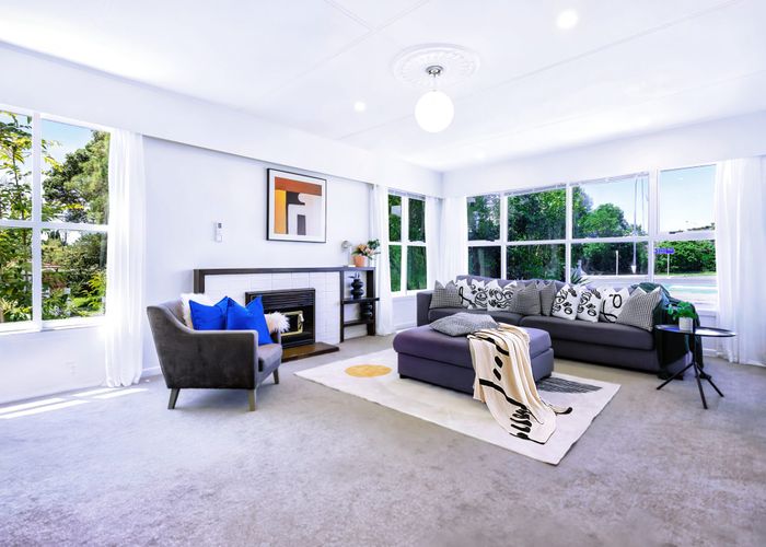  at 242 East Coast Road, Forrest Hill, North Shore City, Auckland