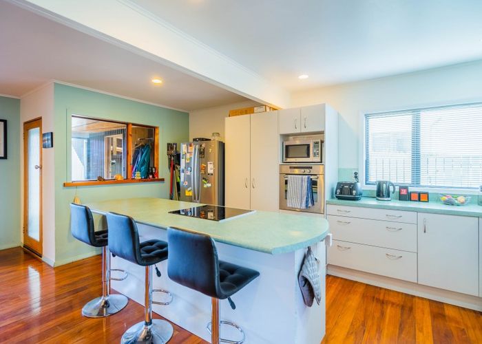  at 4 Gray Street, Pukerua Bay, Porirua