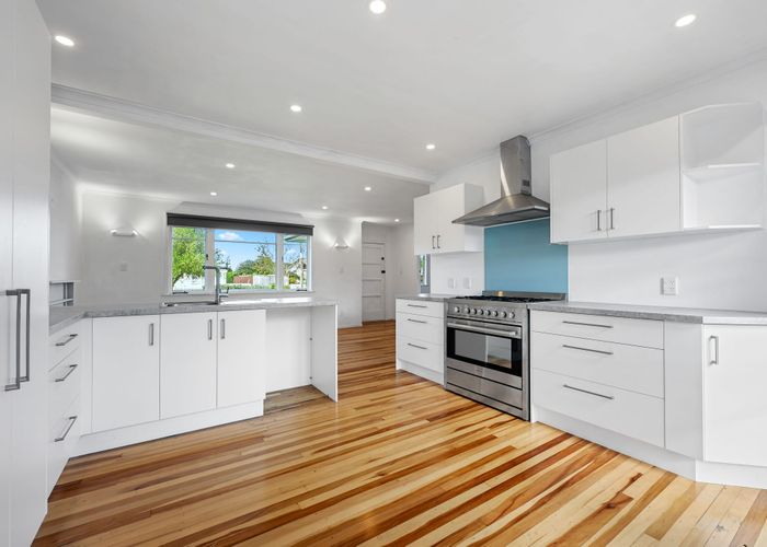  at 3 Glenview Terrace, Glenview, Hamilton