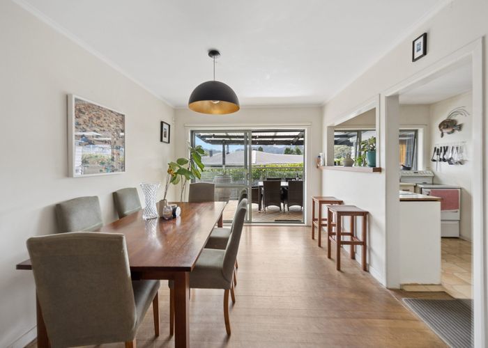  at 3 Grendon Road, Titirangi, Auckland