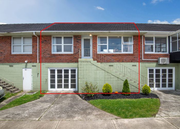  at 2/7 Hastings Road, Mairangi Bay, Auckland