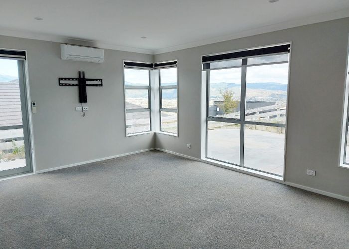  at 31 Percy Kinsman Crescent, Riverstone Terraces, Upper Hutt, Wellington