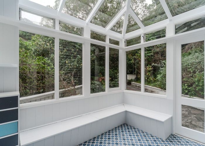  at 100 Barnard Street, Wadestown, Wellington