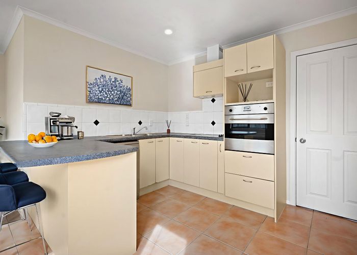  at 94 Redcastle Drive, East Tamaki, Manukau City, Auckland