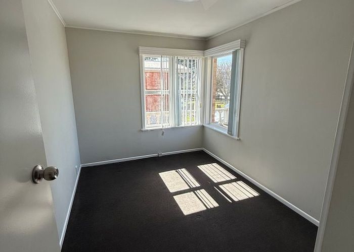  at 36 Rathgar Road, Henderson, Waitakere City, Auckland