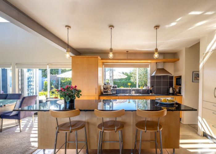  at 18 The Esplanade, Oneroa, Waiheke Island, Auckland