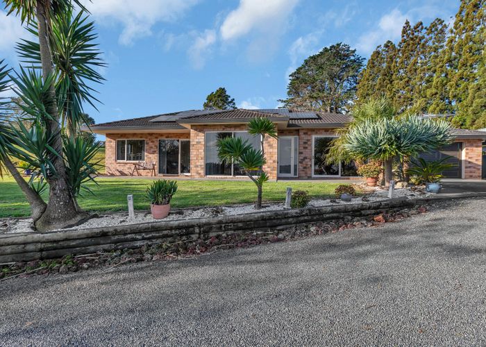  at 17 Apotu Park Lane, Kamo