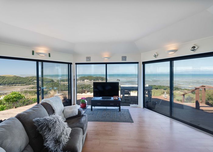  at 51 Wharariki Road, Puponga