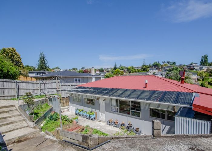  at 2/25 Quona Avenue, Waikowhai, Auckland