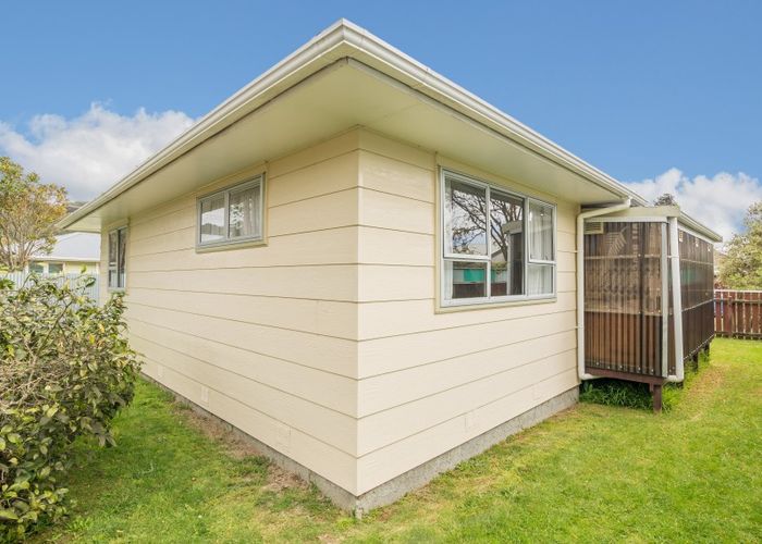  at 3/15 Benzie Avenue, Wallaceville, Upper Hutt