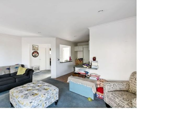  at 4 Forbes Lane, Newlands, Wellington