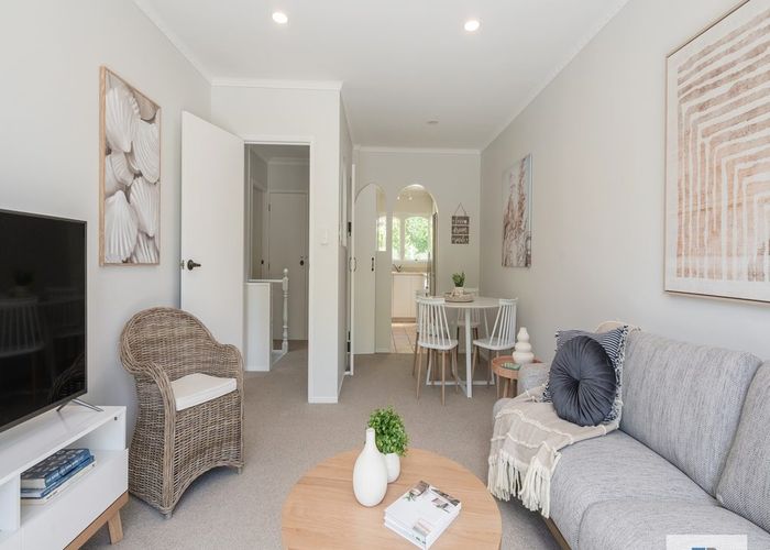  at 2/27 Vale Road, Saint Heliers, Auckland City, Auckland