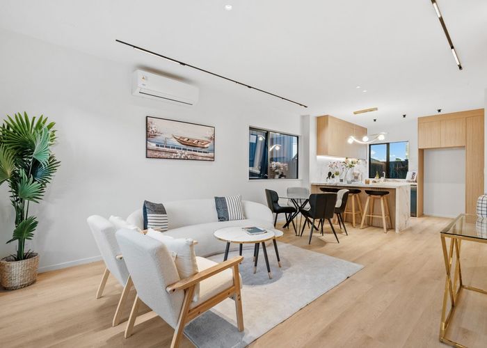  at 2/12 Maunu Road, Papatoetoe, Manukau City, Auckland