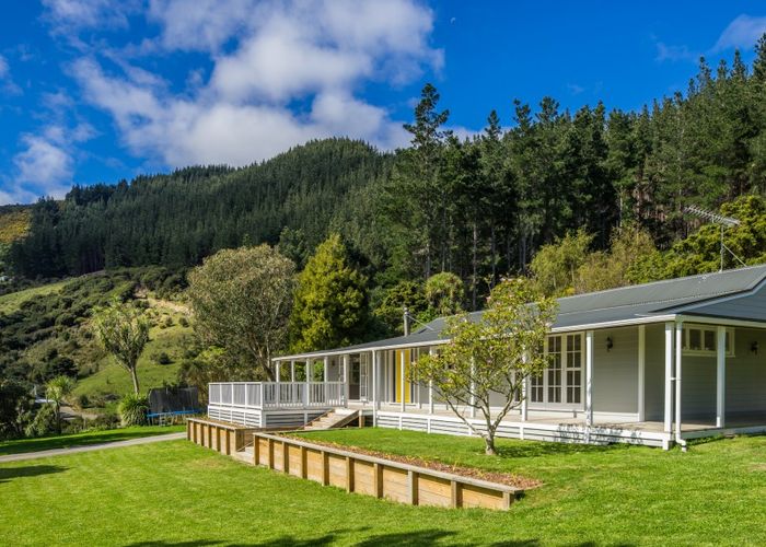  at 1365A Coast Road, WAINUIOMATA, Welington