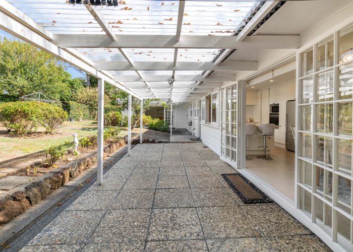  at 12 Holly Way, Sunnyhills, Auckland