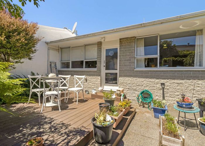  at 2/51 Southampton Street, Sydenham, Christchurch City, Canterbury