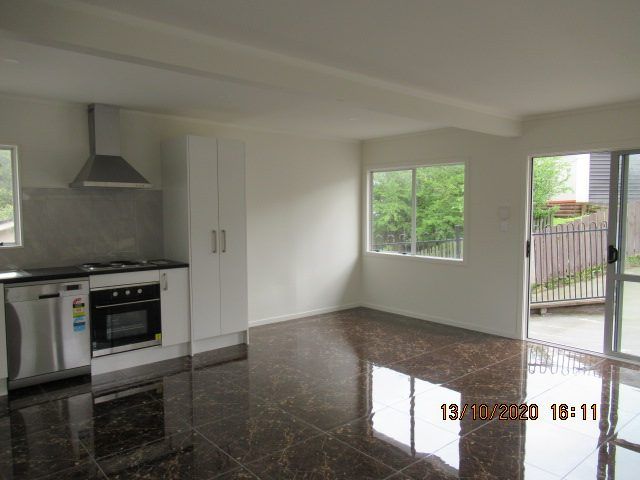  at 15 Fernhaven Place, Massey, Waitakere City, Auckland