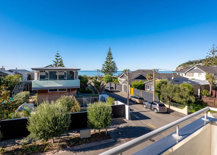  at 1/6 Burgess Street, Sumner, Christchurch