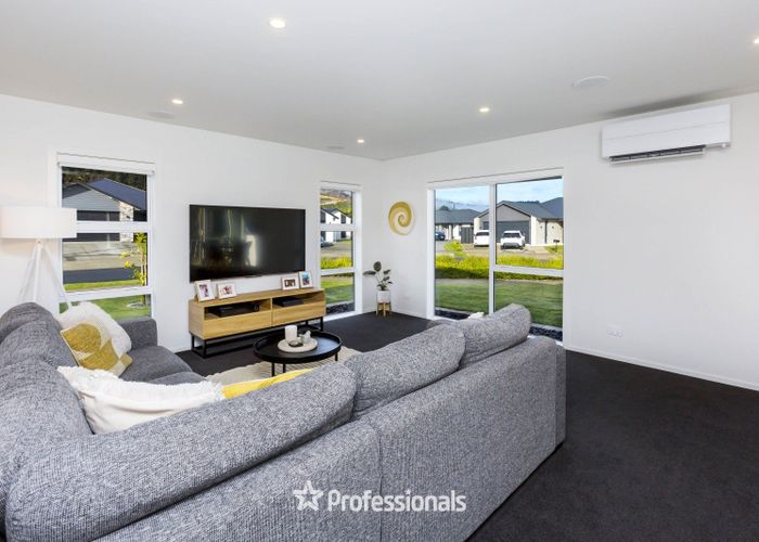  at 12 Salisbury Crescent, Wallaceville, Upper Hutt