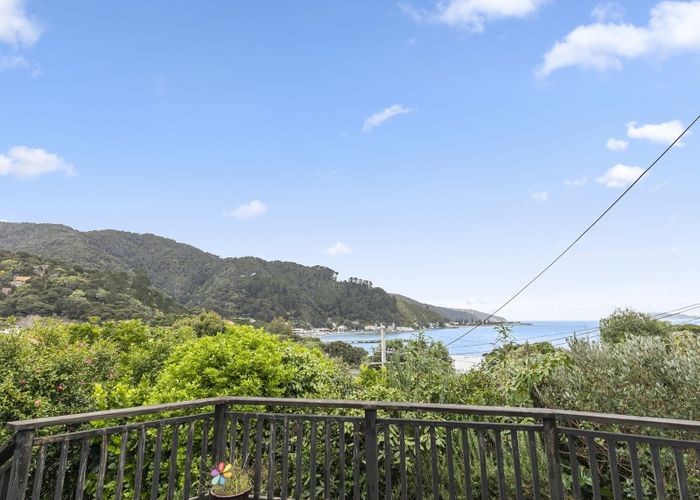  at 15 Ferry Road, Days Bay, Lower Hutt