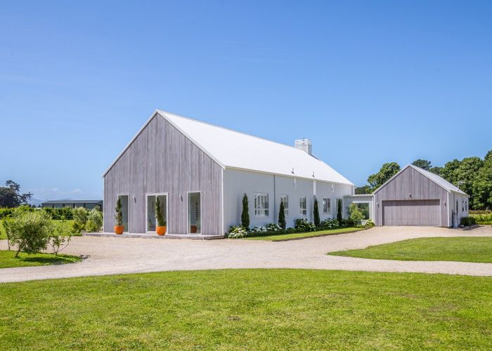  at 194 Wood Street, Woodside, Greytown