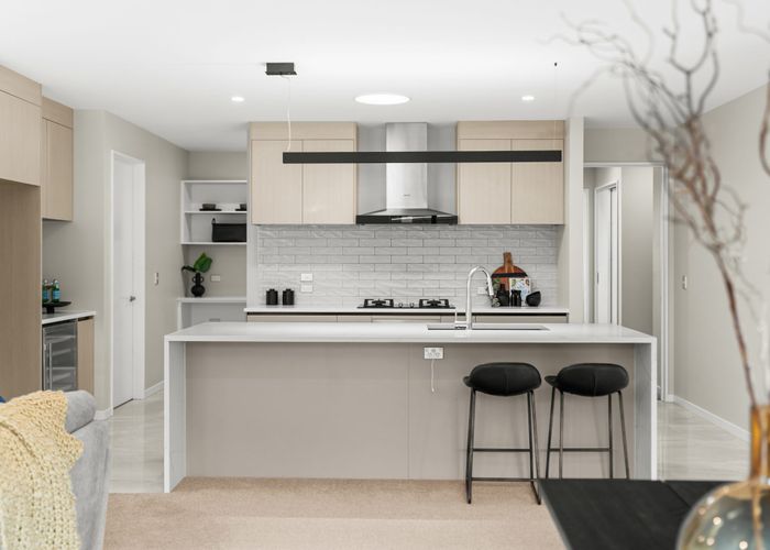  at 24 McVicar Drive, Cashmere, Christchurch City, Canterbury