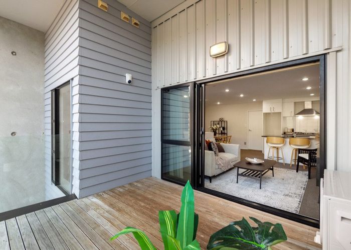  at 37/5 Perekia Street, Albany, North Shore City, Auckland