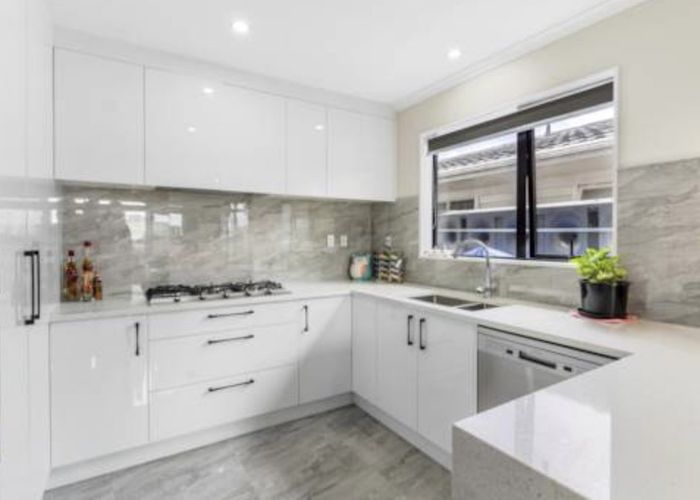  at 41 Scotts Road, Manurewa East, Manukau City, Auckland