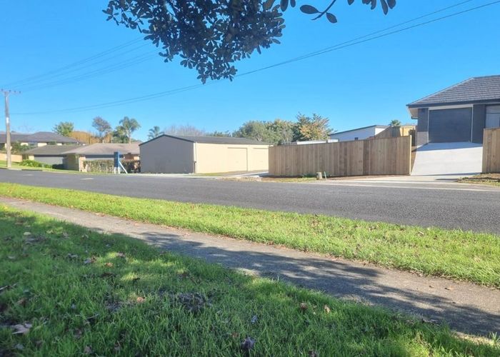  at 71E Martyn Street, Waiuku, Franklin, Auckland