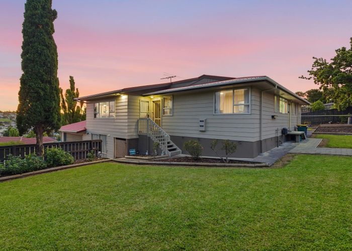  at 40 Glenbervie Crescent, Massey, Waitakere City, Auckland